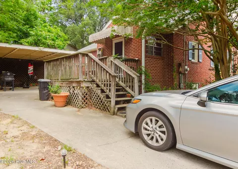 Exterior - 303 Myrtle Ave, Hamlet, NC 28345 photo 5 of 7