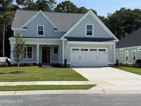 543 Moss Lake Ln, Holly Ridge, NC 28445