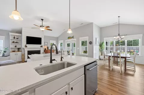 65 Draft Line Ct, Hampstead, NC 28443 photo 10