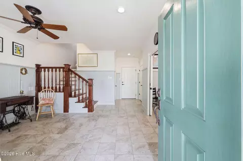 Entry Way - 744 E Front St, New Bern, NC 28560 photo 1 of 2