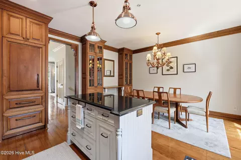 Dining - 744 E Front St, New Bern, NC 28560 photo 1 of 3