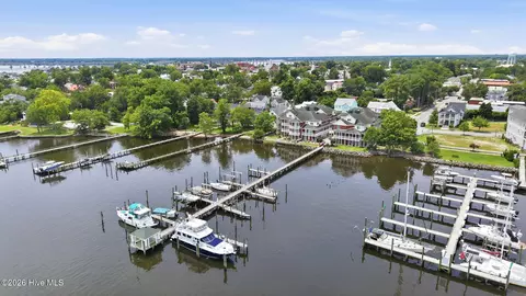View/Area - 744 E Front St, New Bern, NC 28560 photo 9 of 12