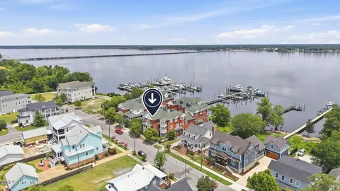 View/Area - 744 E Front St, New Bern, NC 28560 photo 3 of 12
