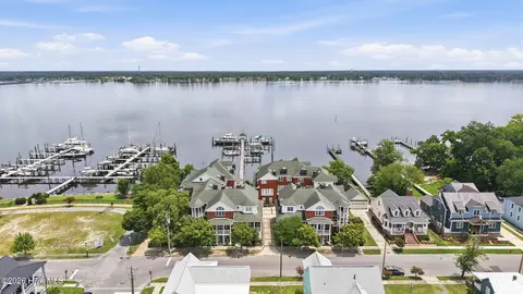 View/Area - 744 E Front St, New Bern, NC 28560 photo 11 of 12
