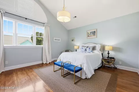 Bedroom - 744 E Front St, New Bern, NC 28560 photo 1 of 5