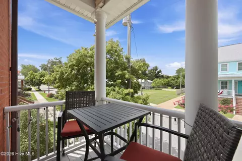 Exterior - 744 E Front St, New Bern, NC 28560 photo 3 of 11
