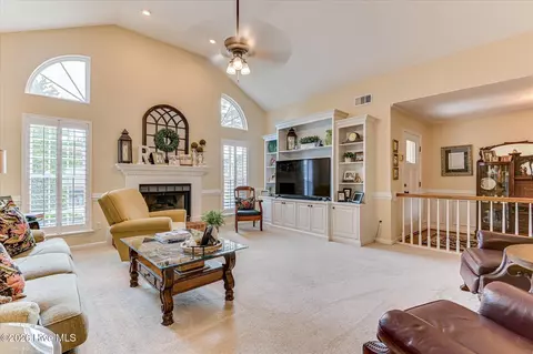 Living - 4624 Sheffield Dr, Evans, GA 30809 photo 3 of 5