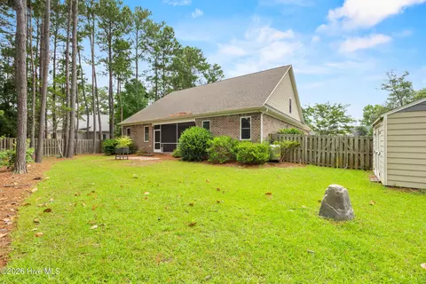 Exterior - 330 Crown Pointe Dr, Hampstead, NC 28443 photo 9 of 12