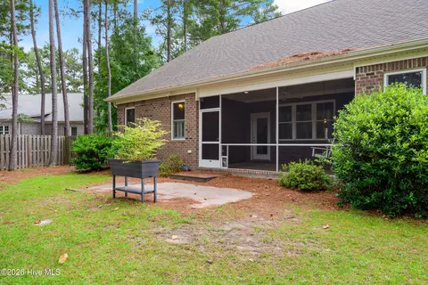 Exterior - 330 Crown Pointe Dr, Hampstead, NC 28443 photo 11 of 12