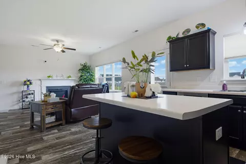 Kitchen - 405 Silverstone Pl, Hubert, NC 28539 photo 2 of 6