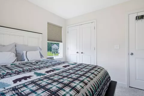 Bedroom - 405 Silverstone Pl, Hubert, NC 28539 photo 5 of 7