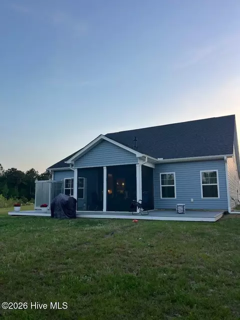 204 Balustrade Way, Hampstead, NC 28443 photo 2