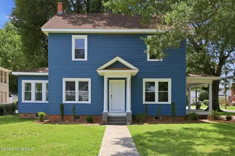 4305 Belcher St, Farmville, NC 27828