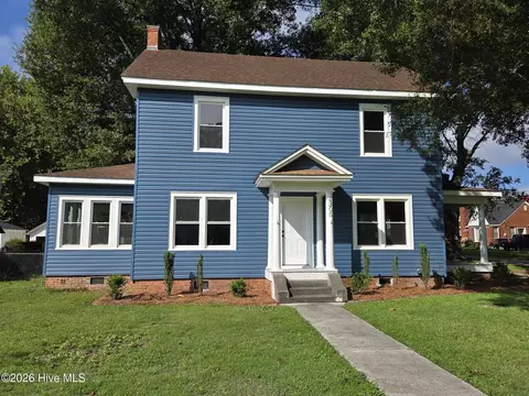 4305 Belcher St, Farmville, NC 27828