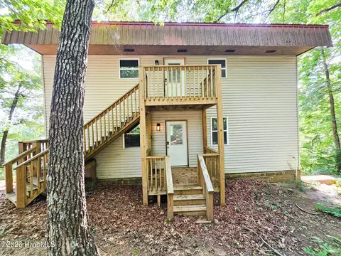 128 Manor Dr #A & B, Hayesville, NC 28904