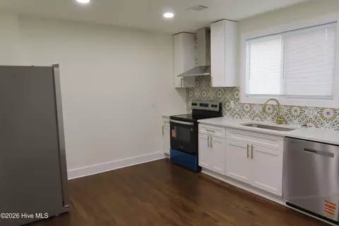 Kitchen - 237 E Vineland Rd, Augusta, GA 30904 photo 1 of 1