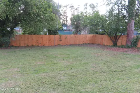 Exterior - 237 E Vineland Rd, Augusta, GA 30904 photo 1 of 3