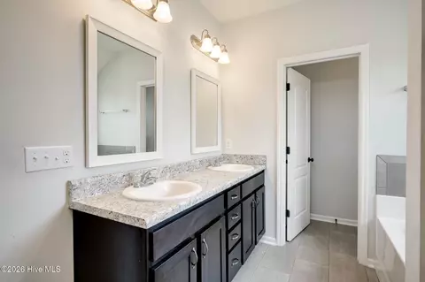 Bath - 9057 Brevard Rd, Augusta, GA 30909 photo 2 of 3
