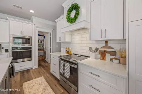 Kitchen - 825 Lost Grove Trl, Evans, GA 30809 photo 4 of 4