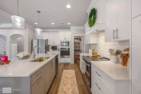 Kitchen - 825 Lost Grove Trl, Evans, GA 30809 photo 2 of 4