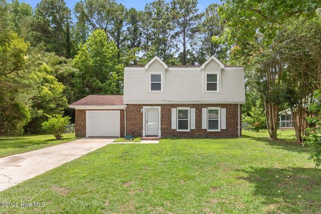 108 Meadowview Ct, Jacksonville, NC 28546