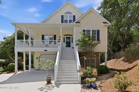 103 Sandpiper Ln, Indian Beach, NC 28512