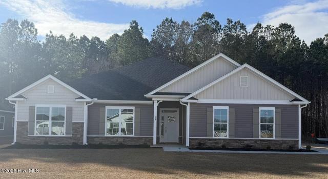 151 Seashore St, Grimesland, NC 27837