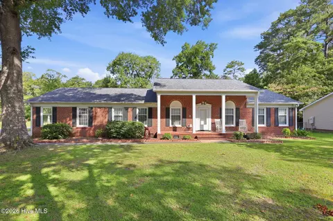 201 Chadwick Ave, Havelock, NC 28532
