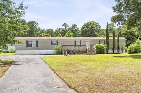 178 Cedarwood Dr, Swansboro, NC 28584