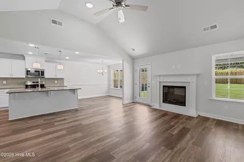 Living - 3073 Brems Dr, Augusta, GA 30909 photo 1 of 2