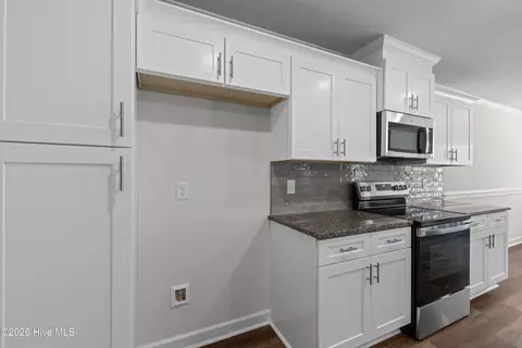 Kitchen - 3073 Brems Dr, Augusta, GA 30909 photo 5 of 6