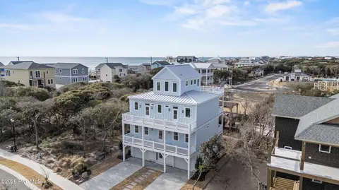 55 Accolade Dr, Surf City, NC 28445