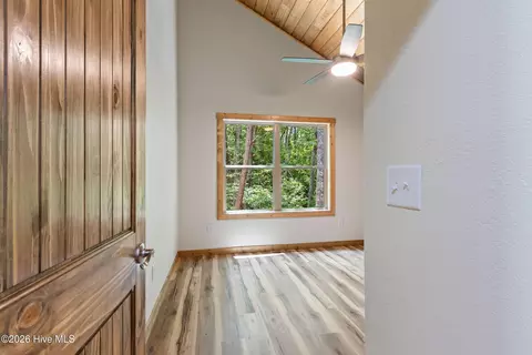 Bedroom - 80 Oak Knob Dr, Murphy, NC 28906 photo 3 of 5