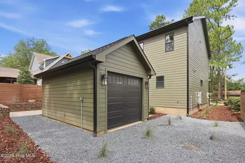 785 N May St, Southern Pines, NC 28387