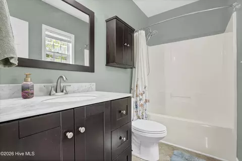 Bath - 126 Leeward Ln, Hampstead, NC 28443 photo 1 of 4
