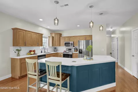 Kitchen - 126 Leeward Ln, Hampstead, NC 28443 photo 4 of 4