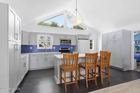 Kitchen - 1607 Emerald Dr, Emerald Isle, NC 28594 photo 3 of 6