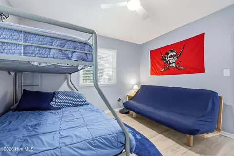 Bedroom - 1607 Emerald Dr, Emerald Isle, NC 28594 photo 9 of 11