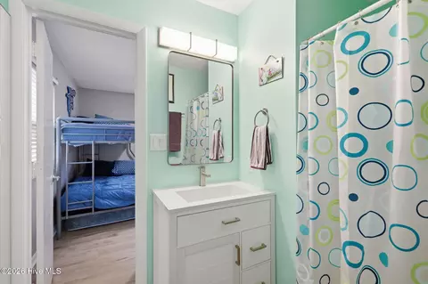Bath - 1607 Emerald Dr, Emerald Isle, NC 28594 photo 4 of 4