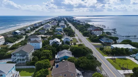 View/Area - 1607 Emerald Dr, Emerald Isle, NC 28594 photo 5 of 6