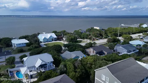 View/Area - 1607 Emerald Dr, Emerald Isle, NC 28594 photo 1 of 6