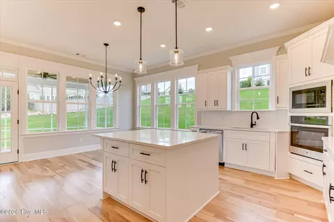Kitchen - 610 Darien Dr, Evans, GA 30809 photo 3 of 5