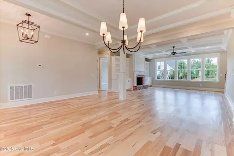 Living - 610 Darien Dr, Evans, GA 30809 photo 1 of 4