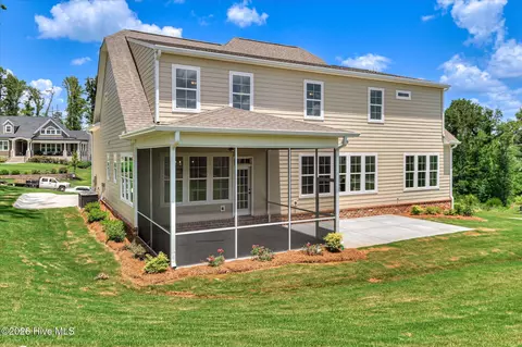 Exterior - 610 Darien Dr, Evans, GA 30809 photo 7 of 11