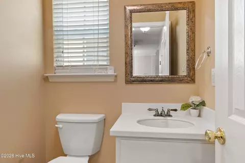 Bath - 330 Hogan Way, Evans, GA 30809 photo 7 of 11