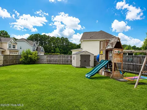 Exterior - 589 Aurora Pl, Hampstead, NC 28443 photo 8 of 26
