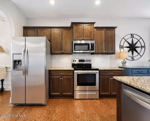 Kitchen - 589 Aurora Pl, Hampstead, NC 28443 photo 1 of 9