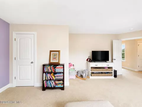 Bedroom - 589 Aurora Pl, Hampstead, NC 28443 photo 7 of 12
