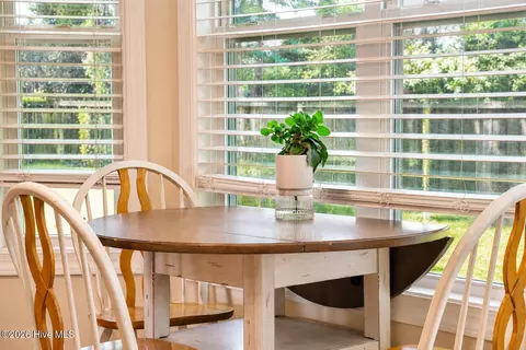 Dining - 589 Aurora Pl, Hampstead, NC 28443 photo 5 of 5