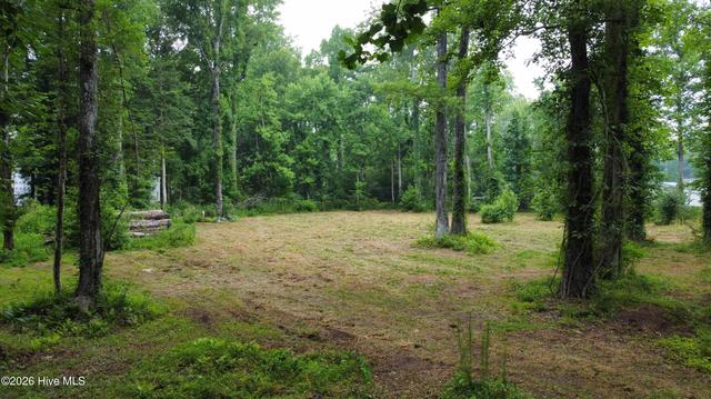 111 113 Tradewinds Rd, Newport, NC 28570
